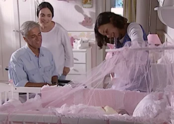 História de Amor: Assunção olha para a neta pela primeira e diz que agora tem uma nova razão para viver: “uma nova vida”