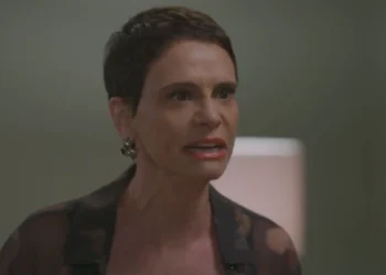 Celina (Malu Galli) em Vale Tudo (Foto: Reprodução/TV Globo)