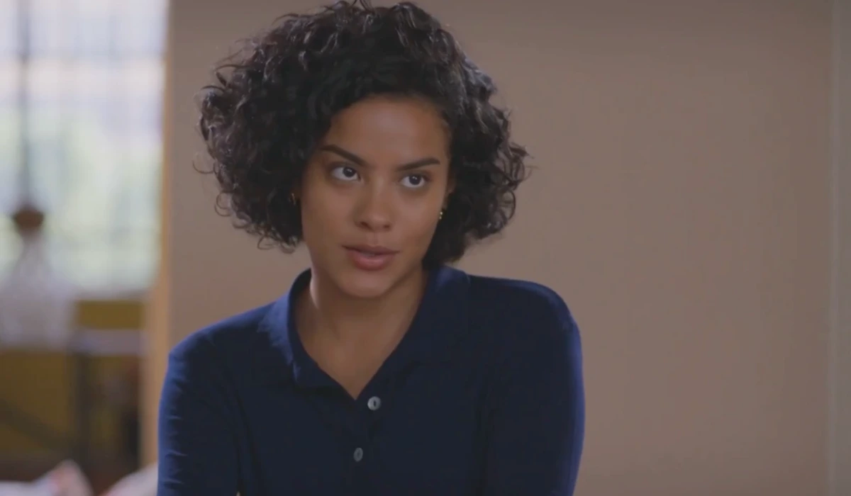 Maria de Fátima (Bella Campos) em Vale Tudo (Foto: Reprodução/TV Globo)