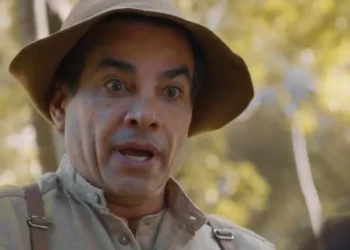 Zé dos Porcos (Anderson Di Rizzi) em Êta Mundo Melhor (Foto: Reprodução/TV Globo)