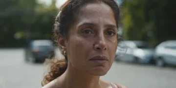Ellen (Camila Pitanga) em Dona de Mim (Foto: Reprodução/TV Globo)