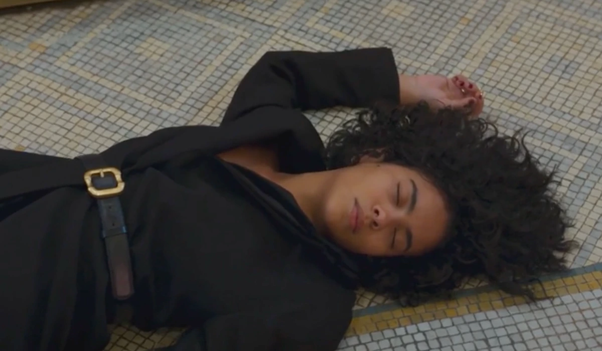 Maria de Fátima (Bella Campos) em Vale Tudo (Foto: Reprodução/TV Globo)