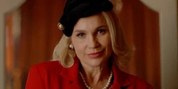 Sandra (Flávia Alessandra) em Êta Mundo Melhor (Foto: Reprodução/TV Globo)