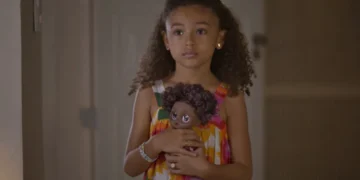 Sofia (Elis Cabral) em Dona de Mim (Foto: Reprodução/TV Globo)