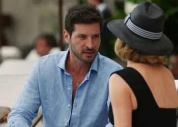 Walter (Leandro Lima) e Odete (Débora Bloch) em Vale Tudo (Foto: Reprodução/TV Globo)