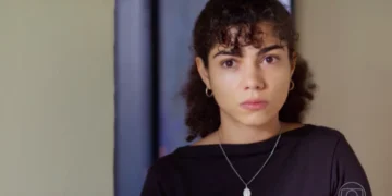 Ana Clara (Samantha Jones) em Vale Tudo (Foto: Reprodução/TV Globo)