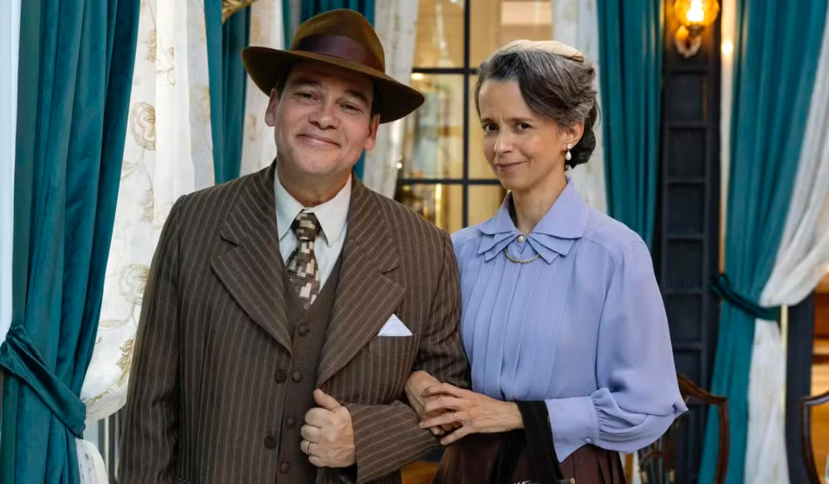 Aderbal (Claudio Gabriel) e Marilda (Dani Barros) em Êta Mundo Melhor (Foto: Divulgação/TV Globo)