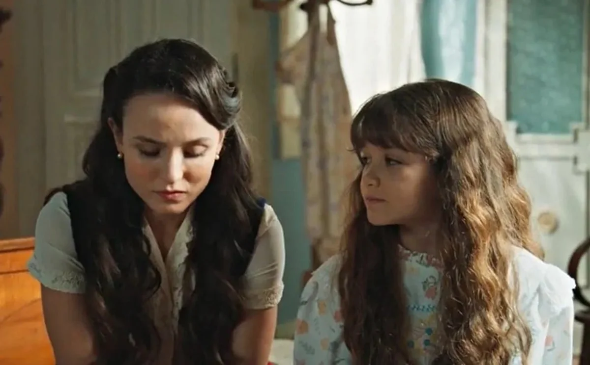 Estela e Anabela em Êta Mundo Melhor. (Foto: reprodução/Globo)