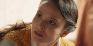 Estela em Êta Mundo Melhor. (Foto: reprodução/Globo)