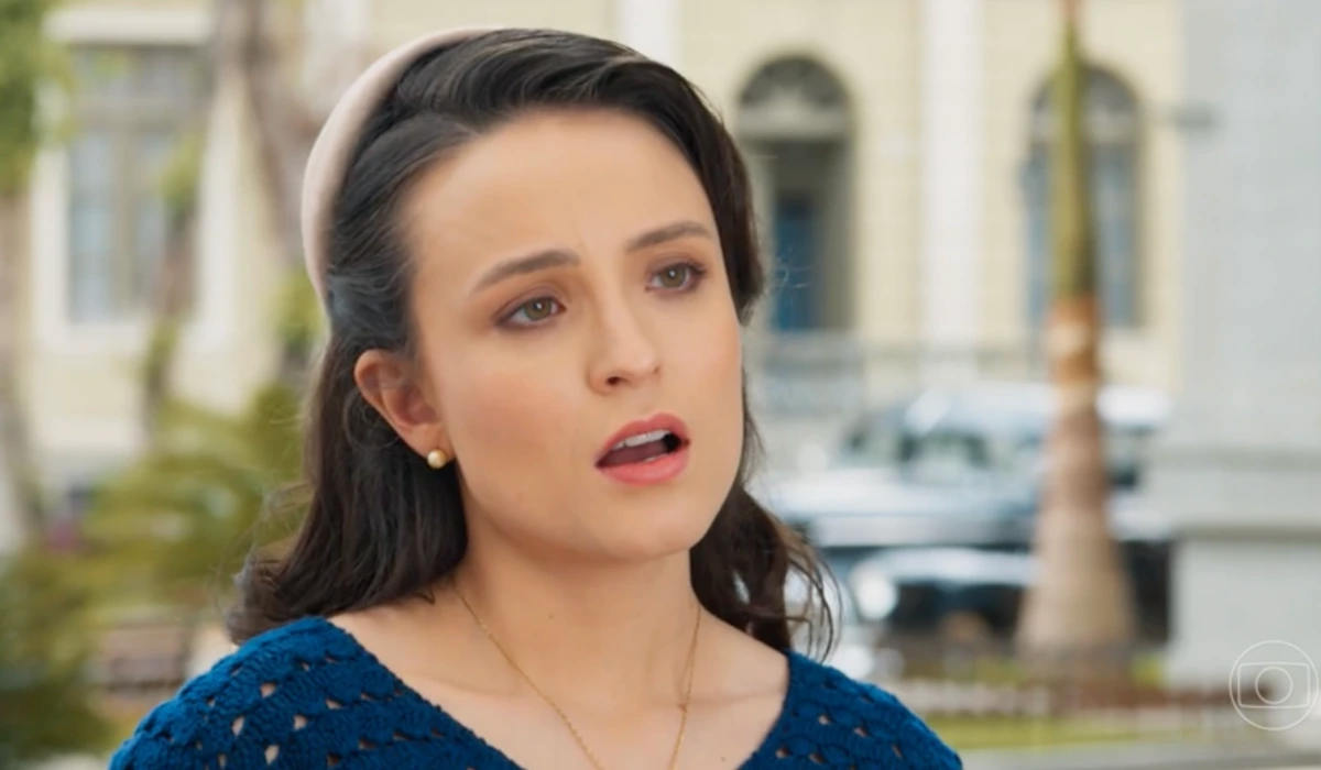 Estela (Larissa Manoela) em Êta Mundo Melhor (Foto: Reprodução/TV Globo)