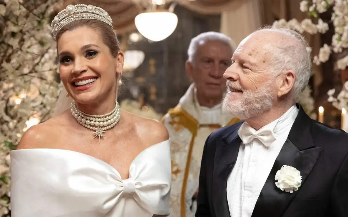 Sandra e o barão em Êta Mundo Melhor. (Foto: reprodução/Globo)