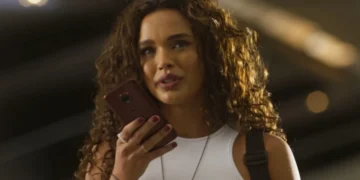 Bárbara (Giovana Cordeiro) em Dona de Mim (Foto: Reprodução/TV Globo)