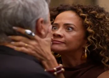 Jaques assume para Tânia que Olívia foi a mulher da sua vida e leva um tapa no rosto: “Nunca passou de uma diversão”