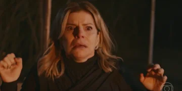 Resumo Vale Tudo: Leila encontra arma na mala de Marco Aurélio, e Odete sofre um atentado enquanto dirige
