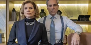 Odete (Débora Bloch) e Marco Aurélio (Alexandre Nero) em Vale Tudo (Foto: Fábio Rocha/TV Globo)