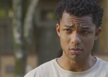 Samuel (Juan Paiva) em Dona de Mim (Foto: Reprodução/TV Globo)