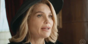 Sandra (Flávia Alessandra) em Êta Mundo Melhor (Foto: Reprodução/TV Globo)