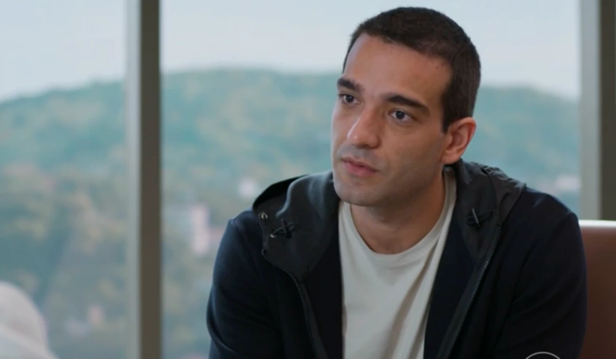 Afonso (Humberto Carrão) em Vale Tudo (Foto: Reprodução/TV Globo)