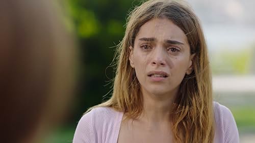 Personagem Ceren aflita