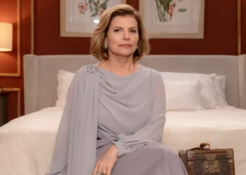 Odete Roitman (Debora Bloch) em Vale Tudo (Foto: Beatriz Damy/TV Globo)