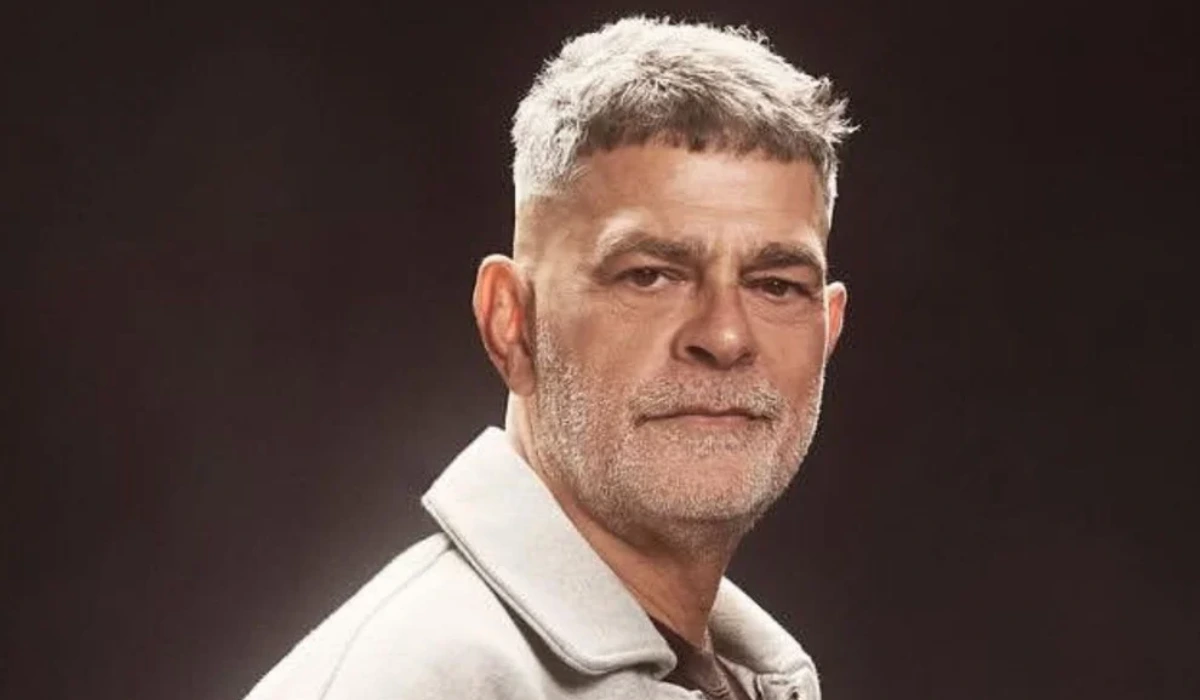 Eduardo Moscovis interpreta Rogério em Três Graças (Foto: Divulgação/Netflix)