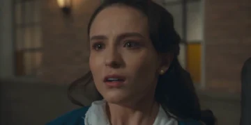 Estela (Larissa Manoela) em Êta Mundo Melhor (Foto: Reprodução/TV Globo)