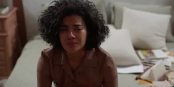 Maria de Fátima (Bella Campos) em Vale Tudo (Foto: Reprodução/TV Globo)