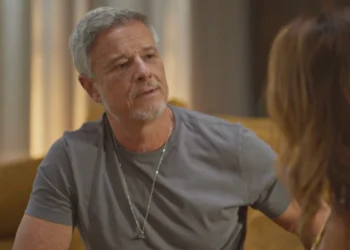 Jaques (Marcello Novaes) e Filipa (Cláudia Abreu) em Dona de Mim (Foto: Reprodução/TV Globo)