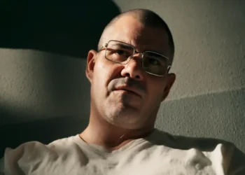 Jorginho Ninja (Juliano Cazarré) em Três Graças (Foto: Reprodução/TV Globo)