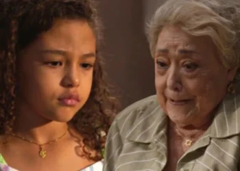 Sofia (Elis Cabral) e Rosa (Suely Franco) em Dona de Mim (Foto: Reprodução/TV Globo)
