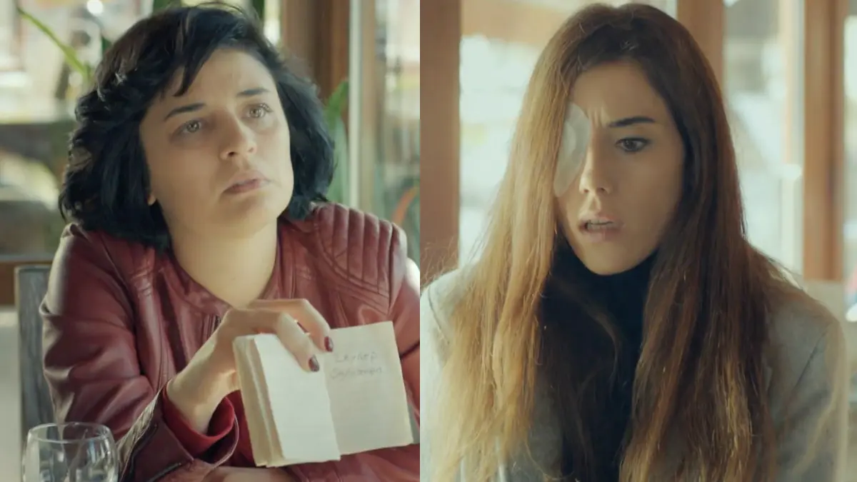 Sule segura um pequeno caderno aberto (à esquerda); Zeynep assustada (à direita) em cena da novela turca "Mãe".