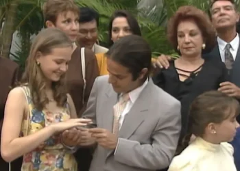 Tato e Bia em A Viagem. (Foto: reprodução/Globo)