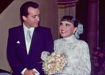 Eduardo (Tony Ramos) e Maria do Carmo (Regina Duarte) em Rainha da Sucata (Foto: Nelson Di Rago/TV Globo)