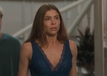 Arminda (Grazi Massafera) em Três Graças (Foto: Reprodução/TV Globo)