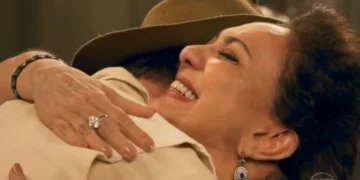 Anastácia aparece em virada surpreendente de Êta Mundo Melhor e ajuda Candinho a descobrir que Samir é seu filho