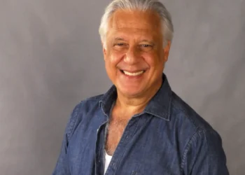 Antônio Fagundes volta à Globo após seis anos afastado das novelas e assume papel importante em Quem Ama Cuida