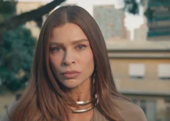 Grazi Massafera (Arminda) em Três Graças (Foto: Reprodução/TV Globo)