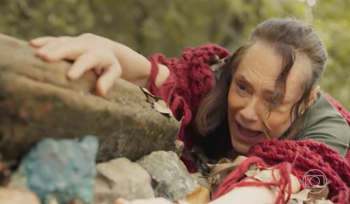 Cunegundes (Elizabeth) em Êta Mundo Melhor (Foto: Reprodução/TV Globo)