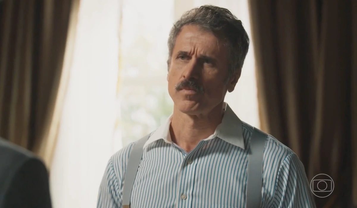 Ernesto (Eriberto Leão) em Êta Mundo Melhor (Foto: Reprodução/TV Globo)