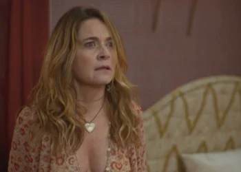 Filipa (Cláudia Abreu) em Dona de Mim (Foto: Reprodução/TV Globo)