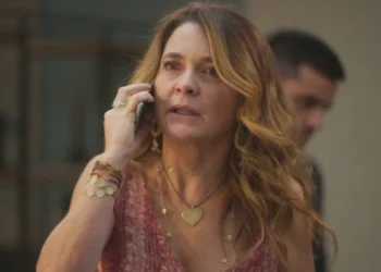 Filipa (Cláudia Abreu) em Dona de Mim (Foto: Reprodução/TV Globo)