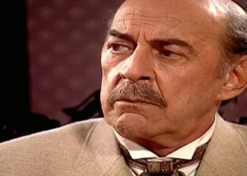 Francesco em Terra Nostra. (Foto: reprodução/Globo)