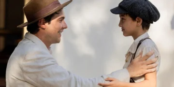 Candinho (Sergio Guizé) e Samir ((Davi Malizia) (Foto: Reprodução/Globo)