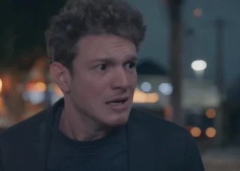 Leonardo (Pedro Novaes) em Três Graças (Foto: Reprodução/TV Globo)