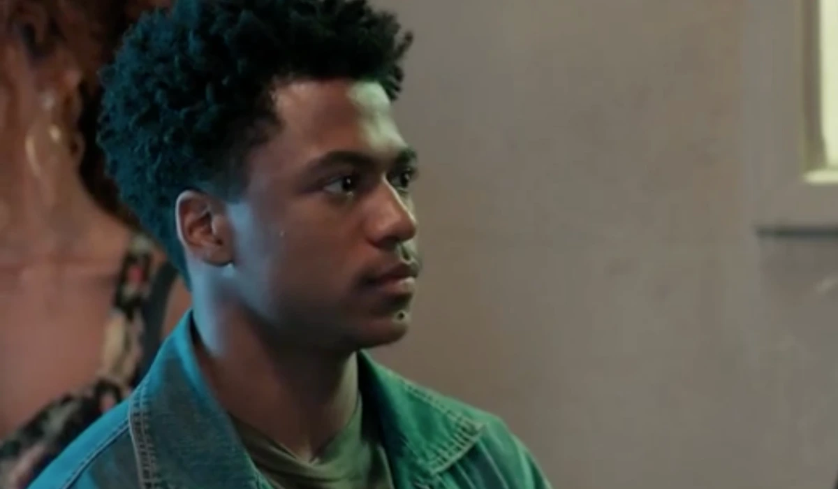 Júnior (Guthierry Sotero) em Três Graças (Foto: Reprodução/TV Globo)