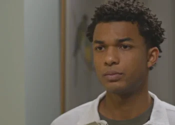 Samuel (Juan Paiva) em Dona de Mim (Foto: Reprodução/TV Globo)