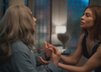 Resumo Três Graças de 10 de novembro tem Arminda obrigando Josefa a ingerir o remédio falso