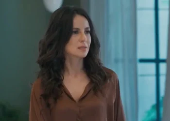 Zenilda (Andréia Horta) em Três Graças (Foto: Reprodução/TV Globo)