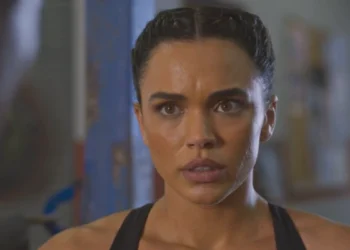 Bárbara (Giovana Cordeiro) em Dona de Mim (Foto: Reprodução/TV Globo)