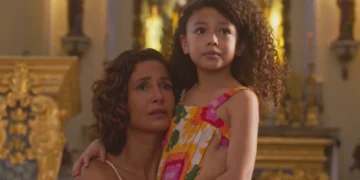 Ellen (Camila Pitanga) e Sofia (Elis Cabral) em Dona de Mim (Foto: Reprodução/TV Globo)